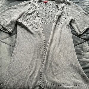 Gray cárdigan